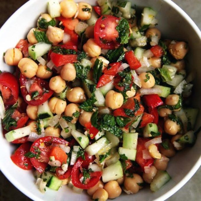 salat-iz-nuta-i-ovoshhej