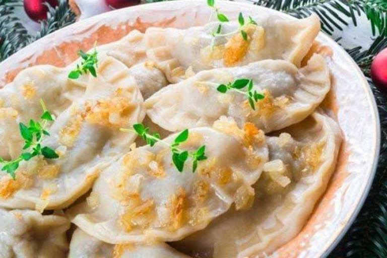 varenniki-s-grechkoj-i-kapustoj