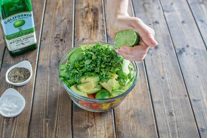 tomato-avocado-salad-5